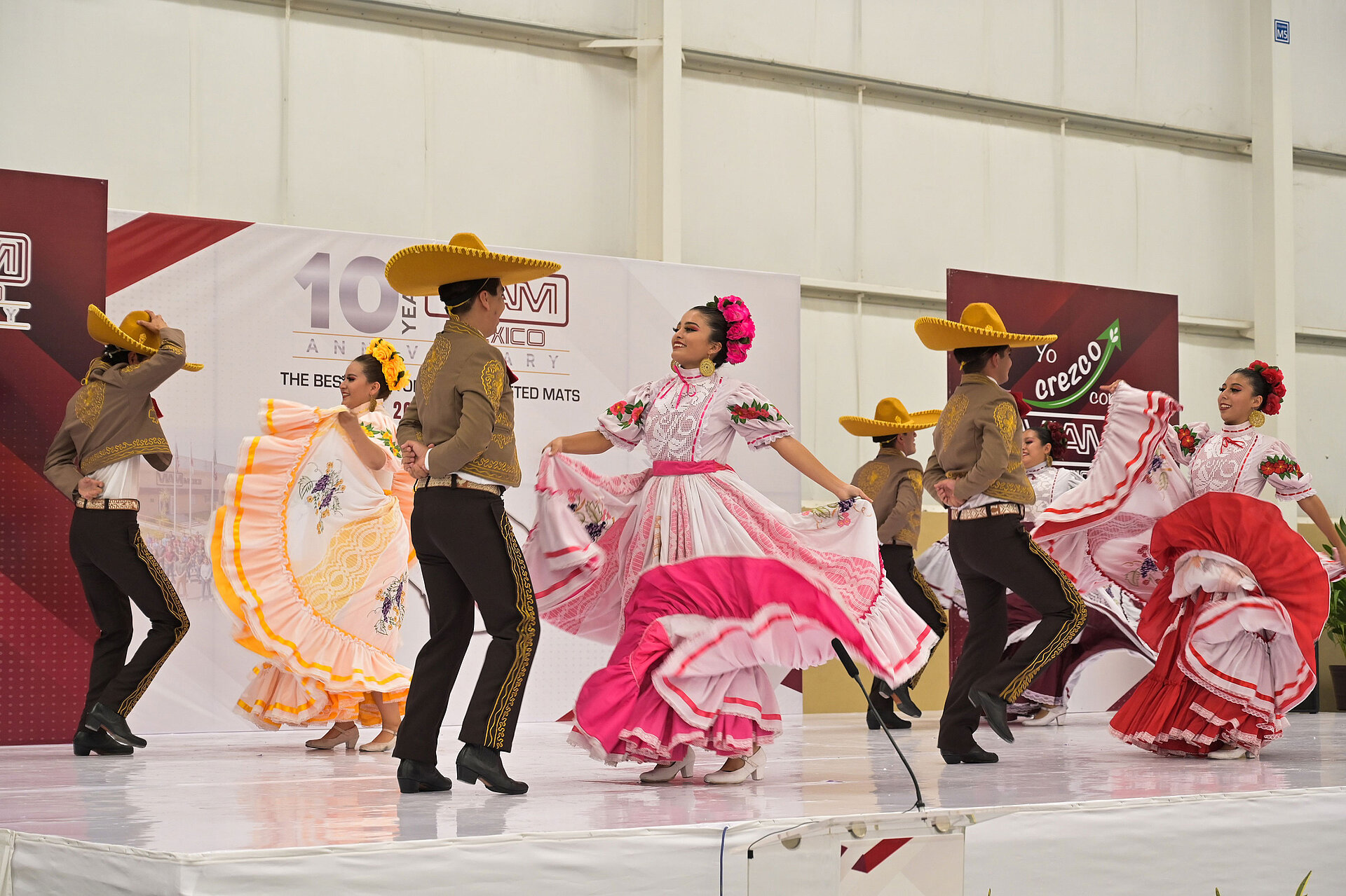 Mexican Dancers